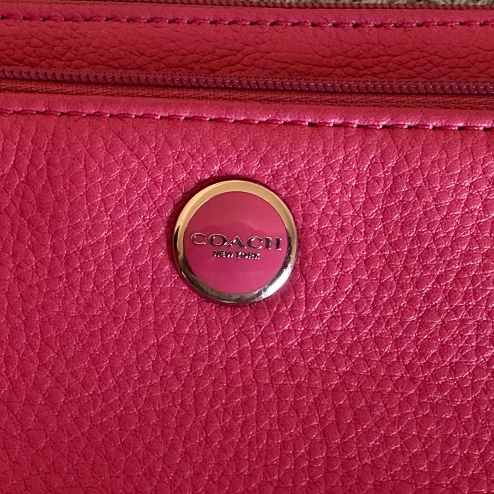 Coach pink leather wristlet double zip wallet - Picture 3 of 12